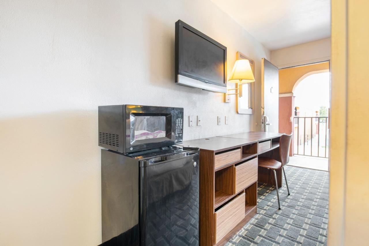 Oyo Hotel Tulsa Ok I-44/Route 66 Экстерьер фото